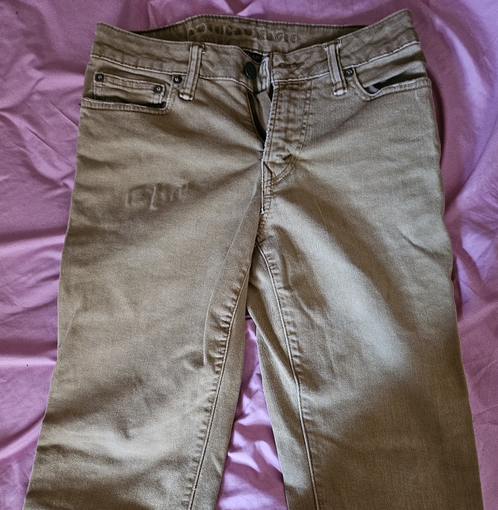 American Eagle Khaki jeans 26x28